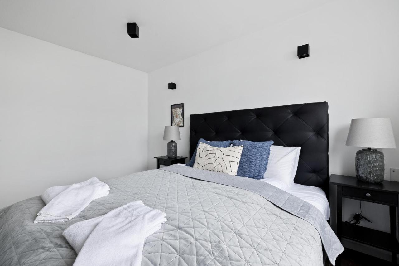 Down Town Rvk Shopping Street Living Apartment Reykjavik Exterior photo
